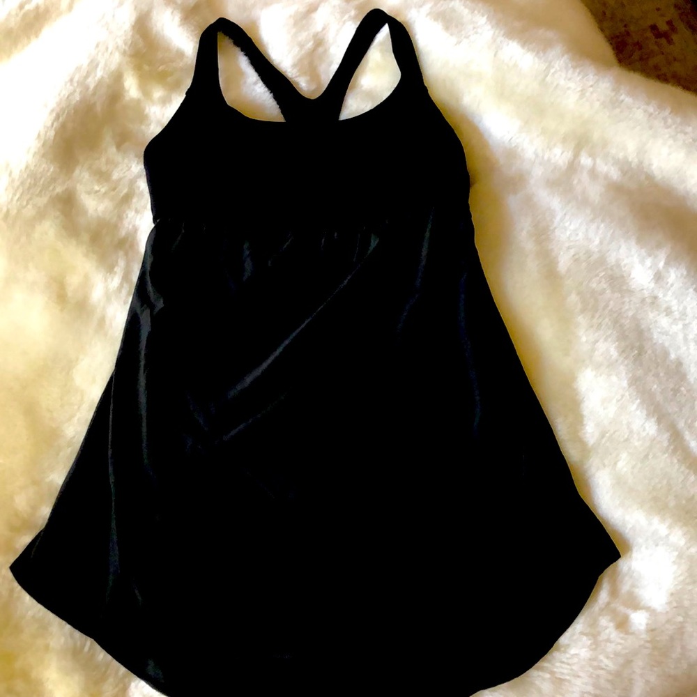 Lululemon dressed up top